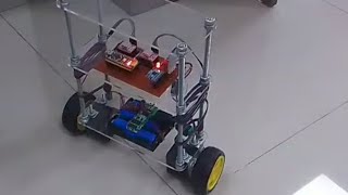 Robot balancín con arduino [upl. by Elatia]