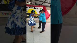 Baile llanero del grado undécimo Institución Educativa Ramón Arroyave Sede [upl. by Einnel]