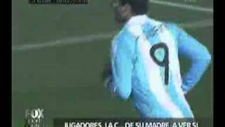 Hinchas argentinos insultan a su selección y piden por Maradona [upl. by Fitzhugh]