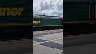 Freightliner 66 Swindon train trainspotting freighttrain staion class66 [upl. by Nabla]