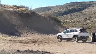 Toyota 4 runner and 2014 Jeep Cherokee trailhawk hill climb [upl. by Rebekah]