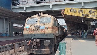 WDG4 12640 amp 70618 LKO Twins Hauling 04714Bandra Terminus Holi Special बीकानेर  बान्द्रा टर्मिनस [upl. by Callie]