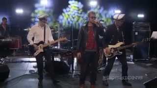 Gorillaz  Broken Live On AOL Sessions [upl. by Emerson]