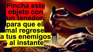 Pincha este objeto con un tenedor para que el mal regrese a tus enemigos al instante [upl. by Kareem324]