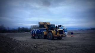 Cat 980G Wheel loader Loading Trucks [upl. by Bianka]