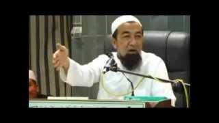 Ustaz Azhar Idrus UAI  Mufti Perlis Wahabi Bodoh Nak Kena Lempang [upl. by Encratia]