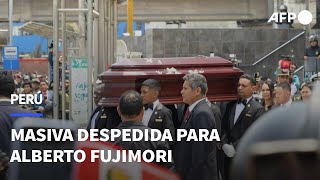 Perú ofrece despedida solemne y masiva a Alberto Fujimori  AFP [upl. by Ylak]