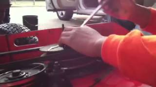 How to remove Walk behind mower blades [upl. by Heathcote192]