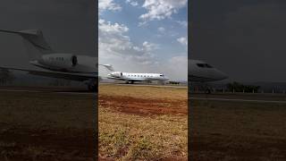 Decolagem Gulfstream GVI G650 aviation aviationhistory flyingwing avgeek landing pilot [upl. by Asirram]