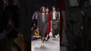 Bottega Veneta spring summer 2025 en Milan Fashion Week fashionevent [upl. by Ursola]