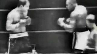 Rocky Marciano vs Jersey Joe Walcott I [upl. by Aninaig]