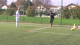 entrainement gardien but  exercice muscu jambes 2 goalkeeper training portero football soccer [upl. by Repotsirhc]