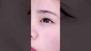 How to apply eyeliner perfectly shorts makeup eyeliner eyemakeup diy viral [upl. by Mickie250]