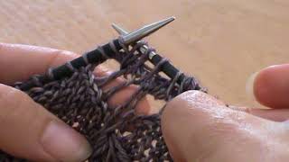 Tuto tricot  Motif deventail en dentelle [upl. by Hachman372]