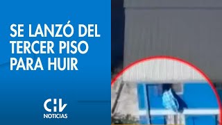 FUE DETENIDA  Peligrosa narcotraficante intentó huir saltando desde un tercer piso  CHV Noticias [upl. by Nahtan]