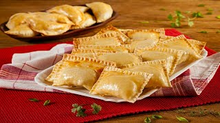 Pastelzinho de Forno  Receitas Nestlé [upl. by Akinit]