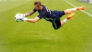 FC Schalke 04 Goalkeepers Training [upl. by Vihs]