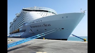 El mayor crucero del mundo atraca en el puerto de Valencia [upl. by Charters]