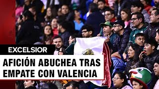 Aficionados explotan y corean ole contra la Selección Mexicana [upl. by Holloway189]