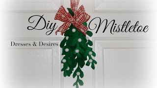 DIY Mistletoe Christmas Decor [upl. by Neelrihs]