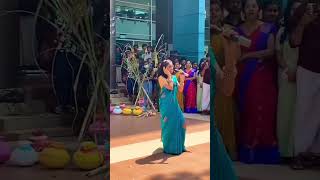 Trending Sri Lanka Girl 😍🔥 என்ன voice 👌அந்த கடைசி வரி இருக்கே 😲 University pongal Singing  Colombo [upl. by Small]