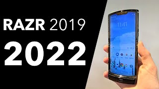 Motorola Razr 2019 in 2022 review [upl. by Eilac]