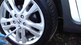 How to change Tyre of Honda Civic Years 20062018 [upl. by Seuguh]