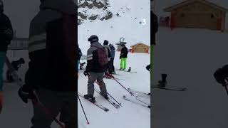 Coup denvoi de la saison de ski dans les HautesAlpes [upl. by Azarria]