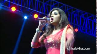 Shreya Ghoshal  Nagada Sang Dhol Song  Goliyon Ki Raasleela Ramleela [upl. by Mccafferty]