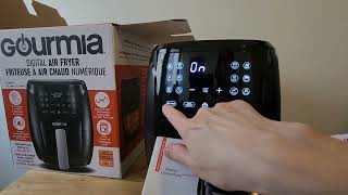 REVIEWING A GOURMIA 4 QT AIR FRYER [upl. by Krongold]