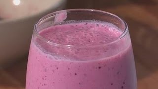 How To Prepare An Easy Smoothie Recipe [upl. by Ecila305]