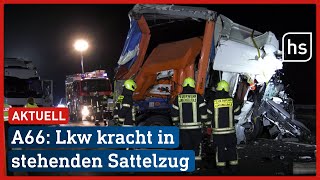 Schwerer LkwUnfall auf A66 im MainKinzigKreis  hessenschau [upl. by Sillek200]