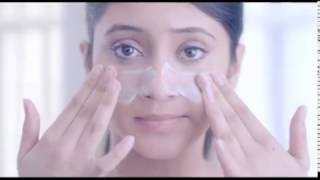 Himalaya Purifying Neem Scrub  Gently scrub away blackheads Hindi [upl. by Adnih]