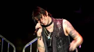 Hinder Live quotWhat Ya Gonna Doquot 02152011 Verizon Wireless Center Mankato Minnesota [upl. by Nanette]