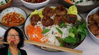 Caramel Meatballs with Rice Noodles and Spring Roll Dipping Sauce [upl. by Darnell]