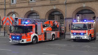 RTW und Kurzzug berufsfeuerwehr Dusseldorf Wache 1 nach eines unbekante einzatz [upl. by Joly406]