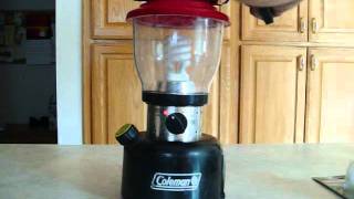 Review Coleman Battery operated Lantern [upl. by Belshin]