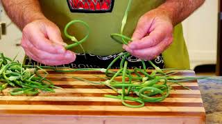 How to Harvest and Use Garlic Scapes [upl. by Brause]