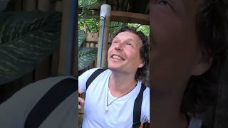 DOUCHEN ONDER DE PALMBOOM bohol hostellife reizen vlogger backpacking travel backpacken [upl. by Lulita899]