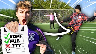 MIT JEDEM KÖRPERTEIL EIN TOR SCHIEßEN LUCAS vs LARS FUßBALL CHALLENGE [upl. by Serles]