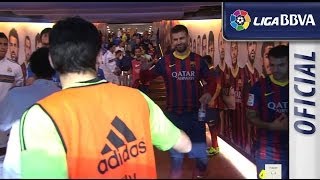 Jugadores del FC Barcelona y Real Madrid en el túnel de vestuarios [upl. by Elletse]