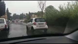 Meteo ROMA strade allagate Il peggioramento entra nel vivo [upl. by Cordy]