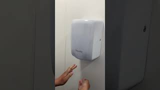 White Newlec hand dryer at Canary Wharf Thames Clippers [upl. by Chiou861]