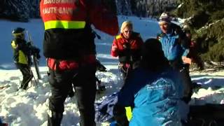 La Sécurité civile les ailes du secours en montagne en HauteSavoie [upl. by Aetnuahs210]