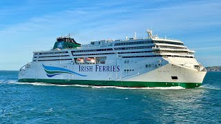 MV WB Yeats Arrives at Holyhead 19124 [upl. by Nura]