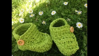 Babyschuhe mit Knopf häkeln  Anleitung Babystiefel by BerlinCrochet  Teil 1 Sohle [upl. by Atteuqnas]