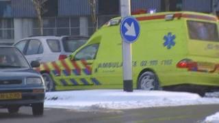 Ambulance 0211102141 2 keer politie Leeuwardenspoedbegedleiding de Centrale [upl. by Dehlia]