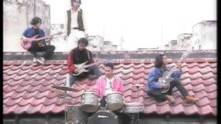 EYE  Izinkan Selamanya Namamu Dihati Official Music Video [upl. by Kerrin286]