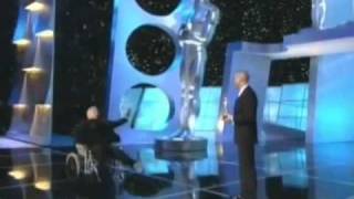 Grandes momentos del Oscar Blake Edwards se estrella contra el escenario [upl. by Jueta]