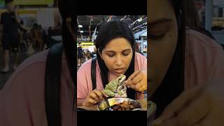 🐸🐸 Frog curry  Frog Eating Experience in Malaysia streetfood malaysia [upl. by Sivar13]